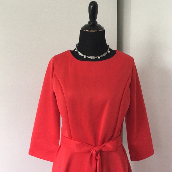 New light. Red fit flared knee length dress - Picture 4 of 8